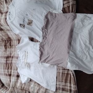 Bundle size Italian 44/8 us Peserico tees